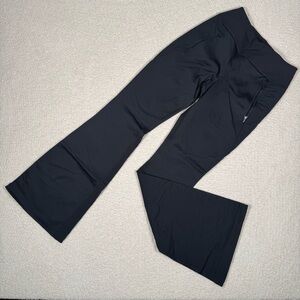 Athleta Peak Hybrid Fleece Flare Pants Women's Size XS Black Zip Pockets